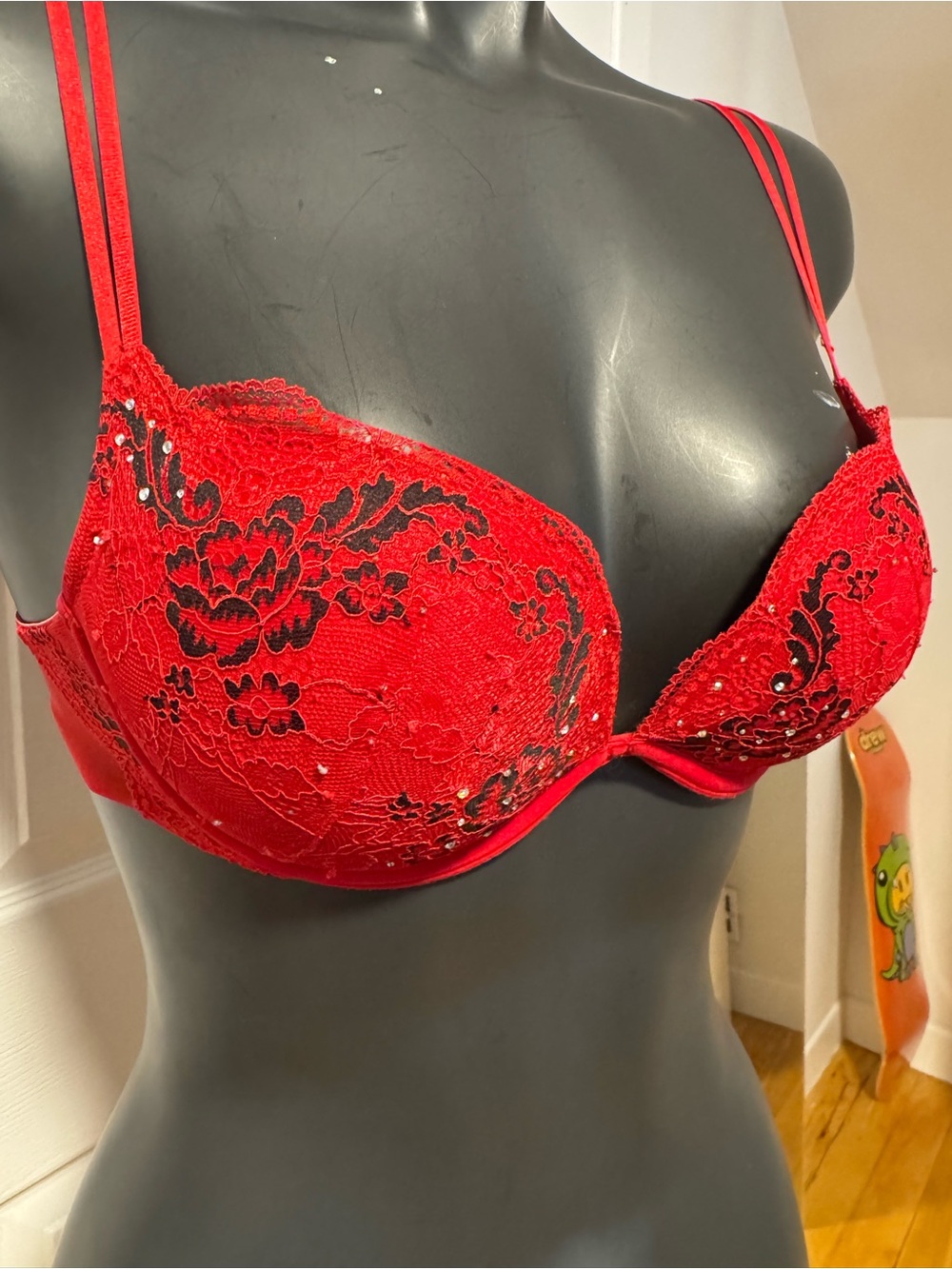 bra - Picture 2 of 5
